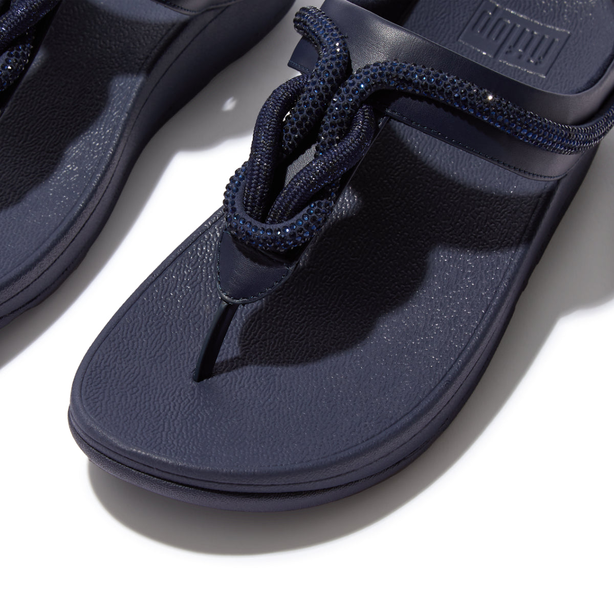 Fitflop Women Fino Glitterdust Metallic Toe-Post Sandals |IK5-675| Platino main image 0