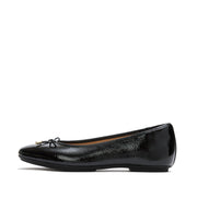 DELICATO Bow Textured Patent-Leather Ballet Flats