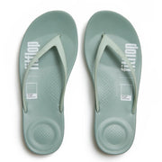 IQUSHION X PANTONE Flip-Flops