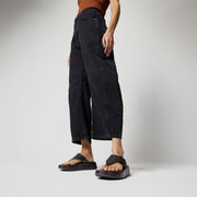 F-Mode Buckle Stud Leather Flatform Toe-Thongs