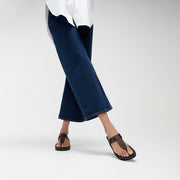 FINO Glitterdust Metallic Toe-Post Sandals