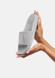 IQUSHION Water-Resistant Crystal Slides