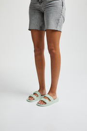 IQUSHION Two-Bar Buckle Slides