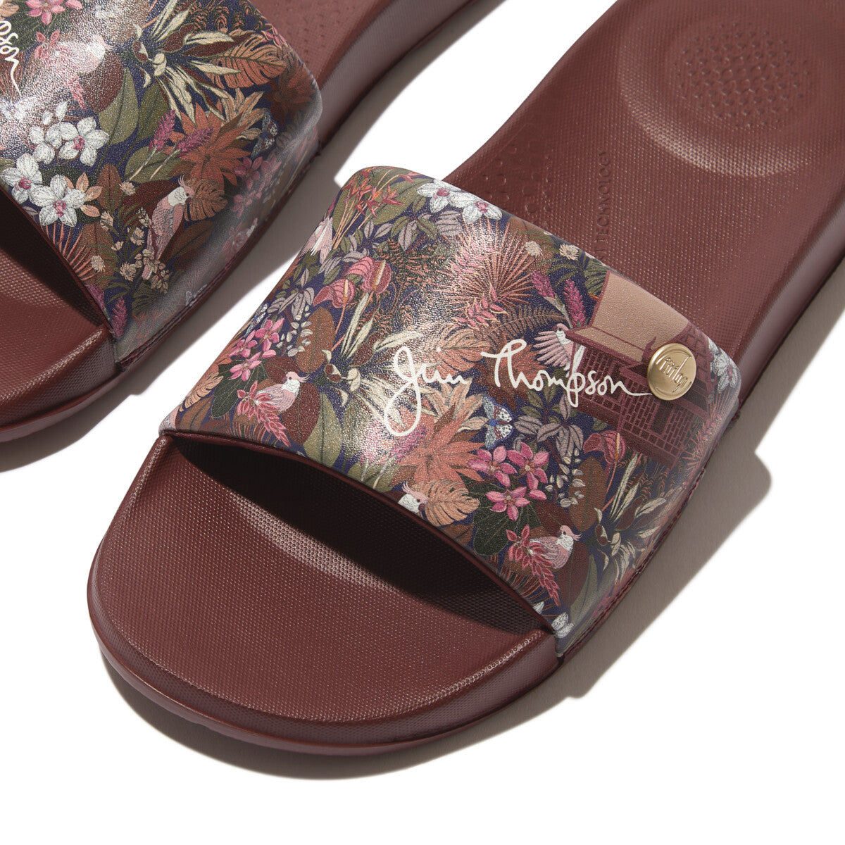 FitFlop IQUSHION x Jim Thompson Water-Resistant Slides - Java Brown ...